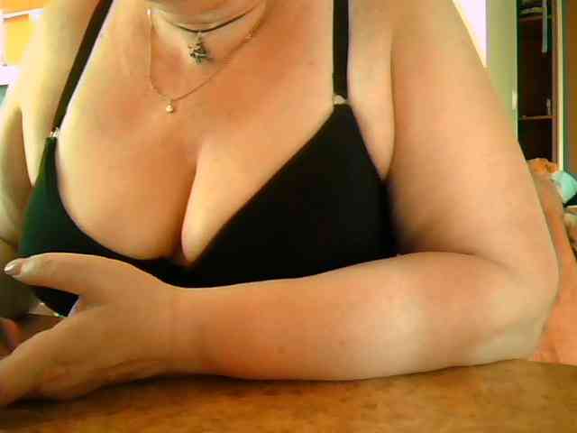 GapeMyHole webcam