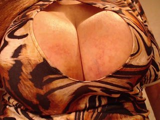 VI_KA Porn Show