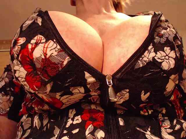 DIVASWAP webcam