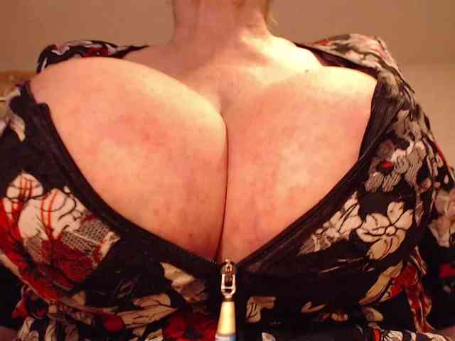 DIVASWAP webcam