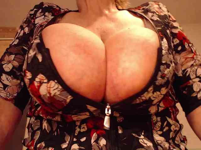DIVASWAP webcam