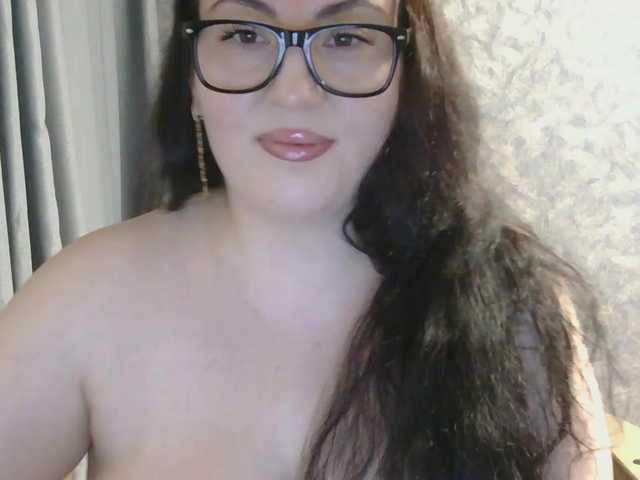 tatianamedi live cam on BongaCams