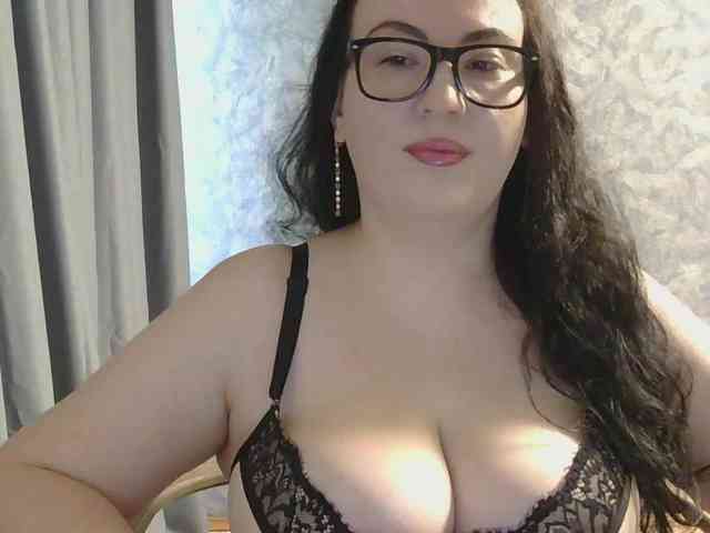 tatianamedi's live room