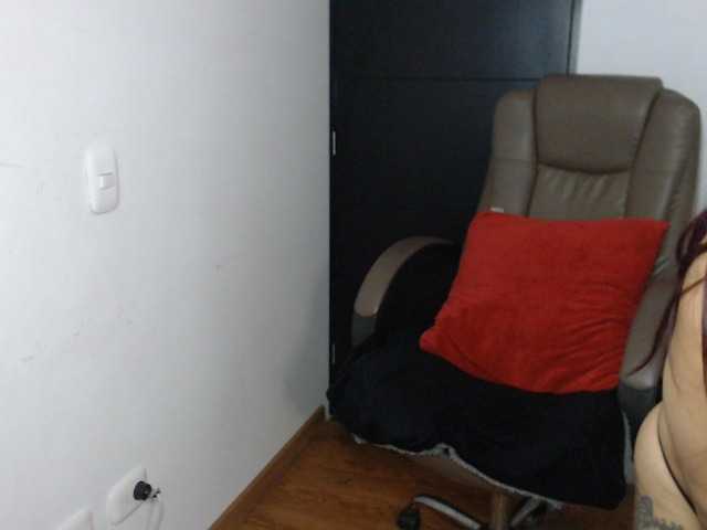 blowjobjobs live cam on BongaCams