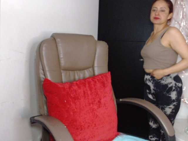 blowjobjobs live cam on BongaCams
