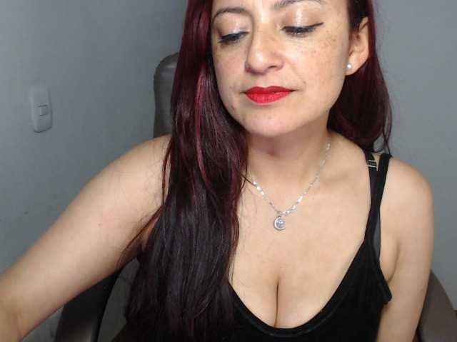 blowjobjobs live cam on BongaCams