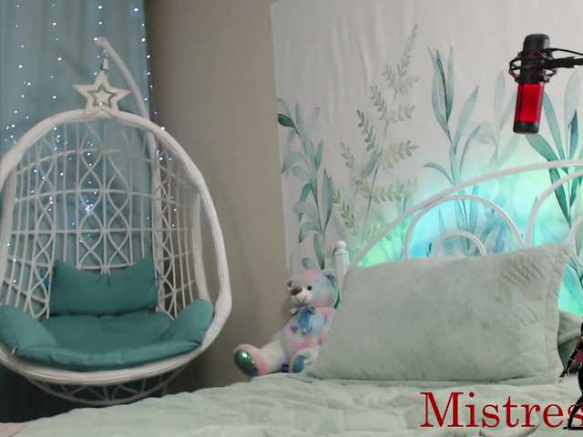 fettishDi live cam on BongaCams