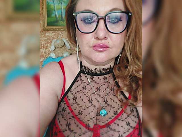 milli1983, live now on BongaCams