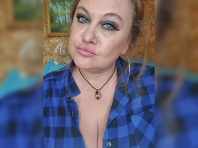 milli1983 live cam on BongaCams