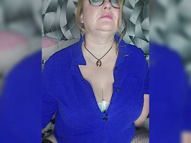 milli1983 live cam on BongaCams