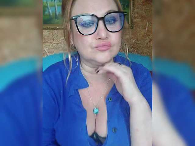 milli1983 live cam on BongaCams