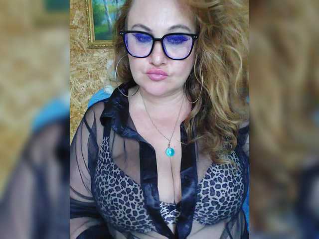 milli1983 live cam on BongaCams