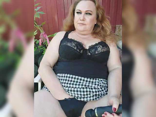 milli1983 live cam on BongaCams