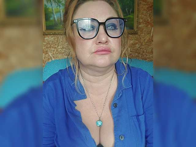 milli1983 live cam on BongaCams