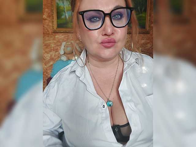 milli1983 live cam on BongaCams