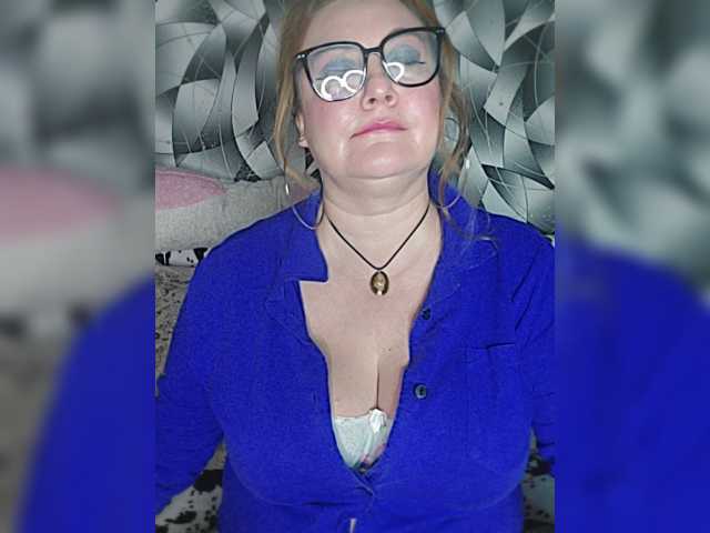 milli1983 live cam on BongaCams