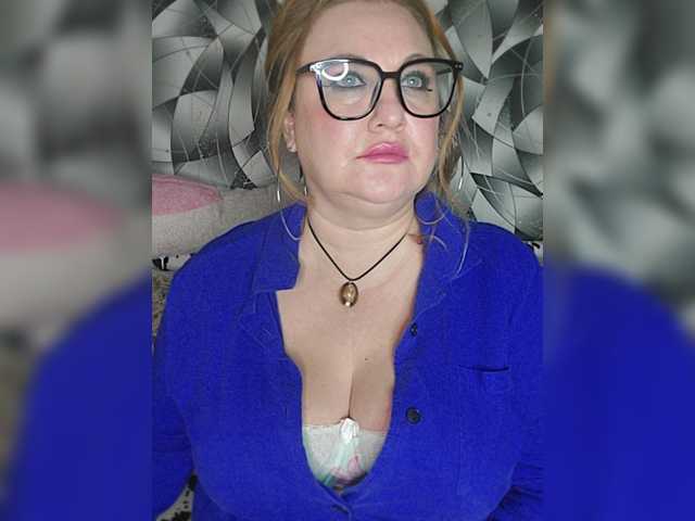 milli1983 live cam on BongaCams