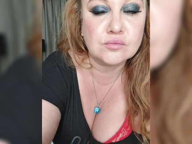 milli1983 live cam on BongaCams