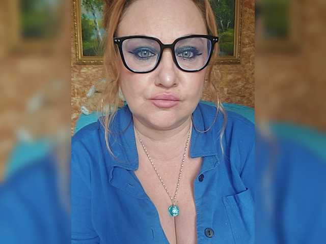 milli1983 live cam on BongaCams