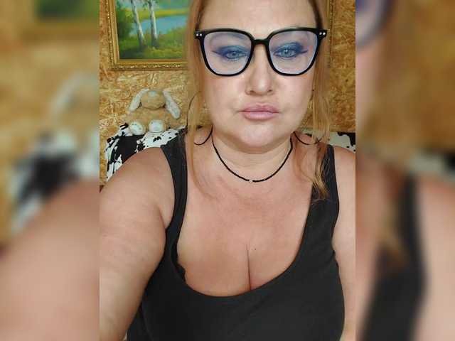milli1983 live cam on BongaCams