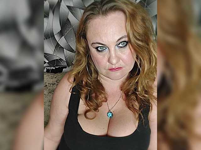 milli1983 live cam on BongaCams