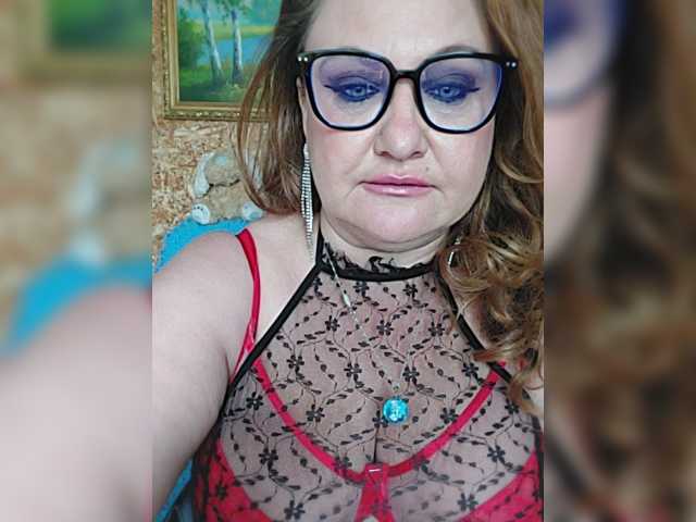 milli1983, en directo ahora en BongaCams