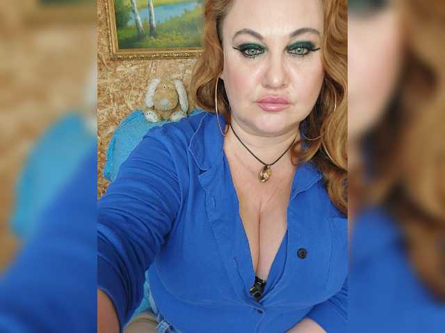 milli1983 live cam on BongaCams
