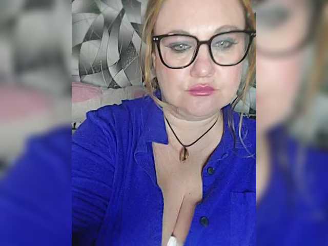 milli1983 live cam on BongaCams