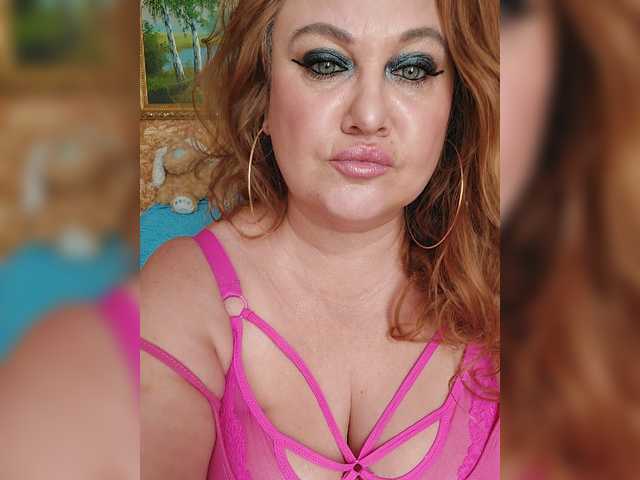 milli1983 live webcam show