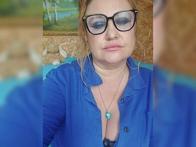 milli1983 live cam on BongaCams