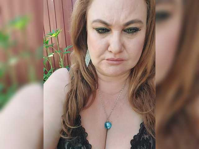 milli1983 live cam on BongaCams