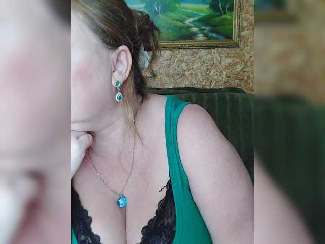 milli1983 live webcam show
