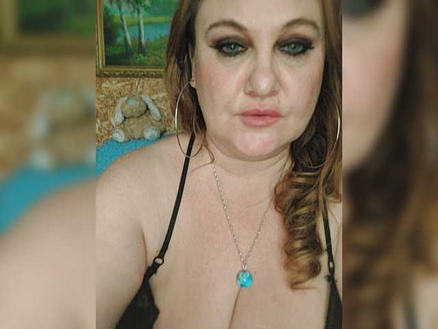 milli1983, en directo ahora en BongaCams