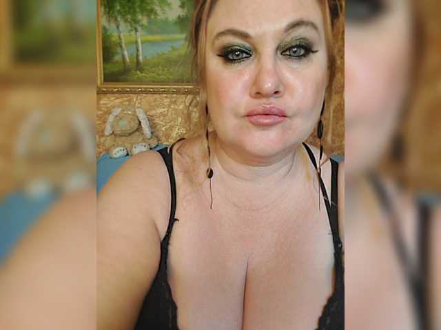 milli1983 live cam on BongaCams