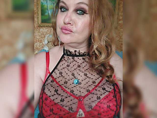 milli1983, live now on BongaCams