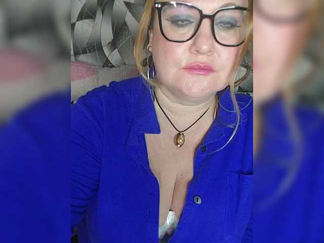 milli1983 live cam on BongaCams