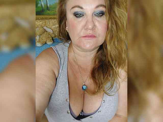 -your_dream-'s cam show statistics and live stream