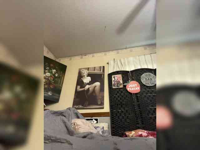 PrurientGem webcam
