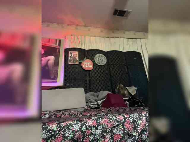 PrurientGem webcam