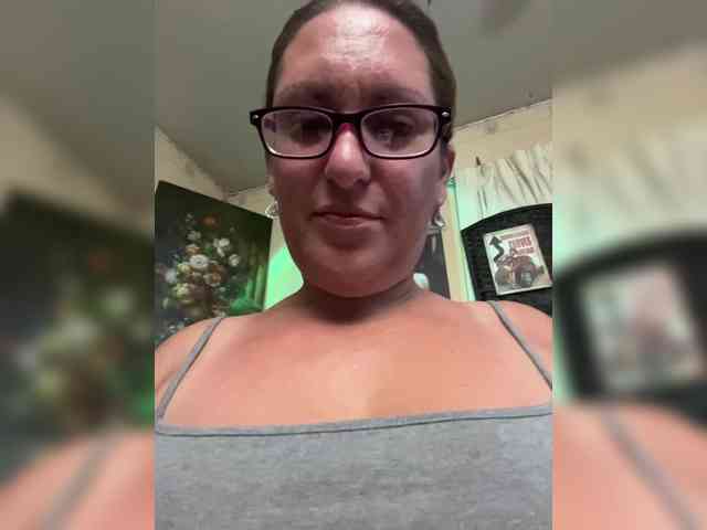 PrurientGem webcam