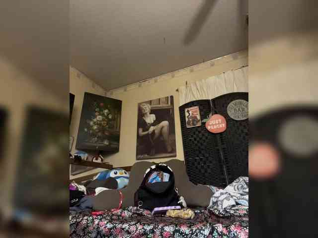 PrurientGem webcam