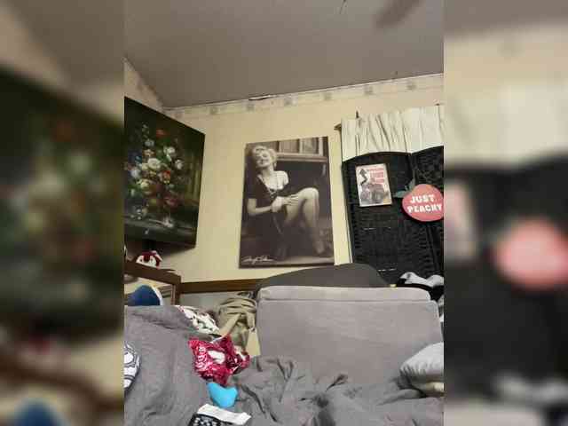 PrurientGem webcam
