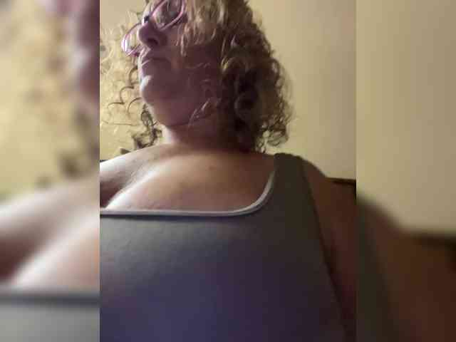 PrurientGem webcam