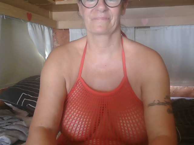 illymaus live cam on BongaCams