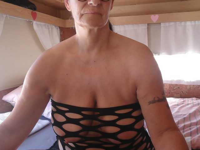 illymaus's BongaCams show and profile