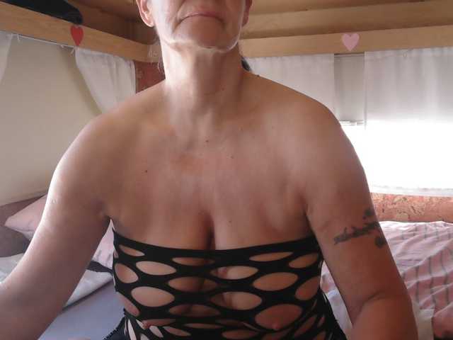 illymaus's BongaCams show and profile