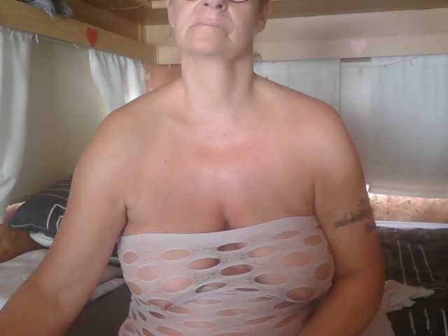 illymaus live cam on BongaCams