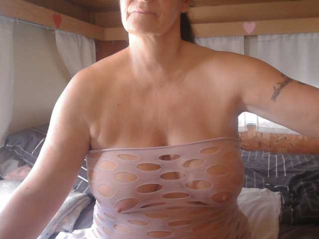 illymaus live cam on BongaCams