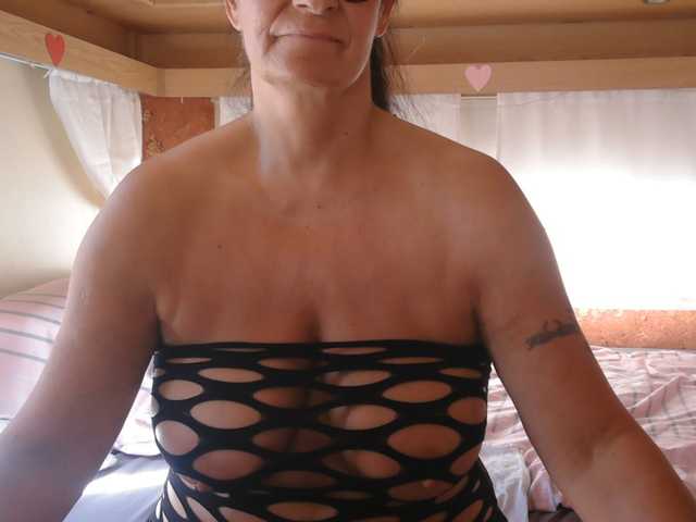 illymaus live cam on BongaCams
