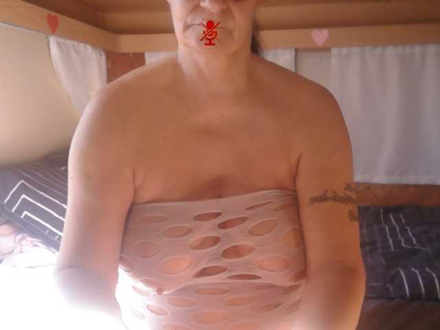 illymaus, en vivo ahora en BongaCams